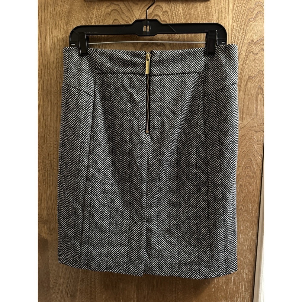 Michael Michael Kors Chevron Print Skirt Size Medium White And Black Pencil Chic